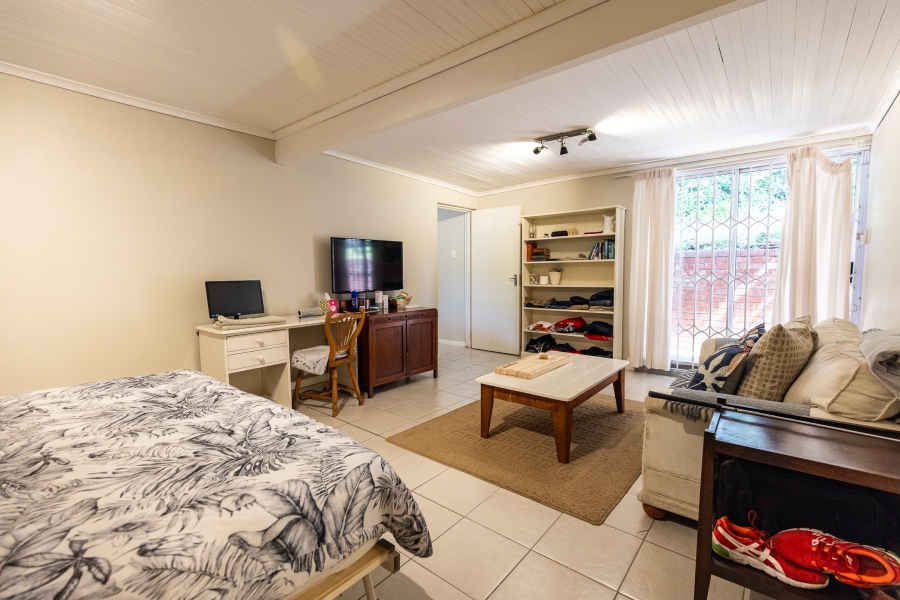 4 Bedroom Property for Sale in Summerstrand Eastern Cape
